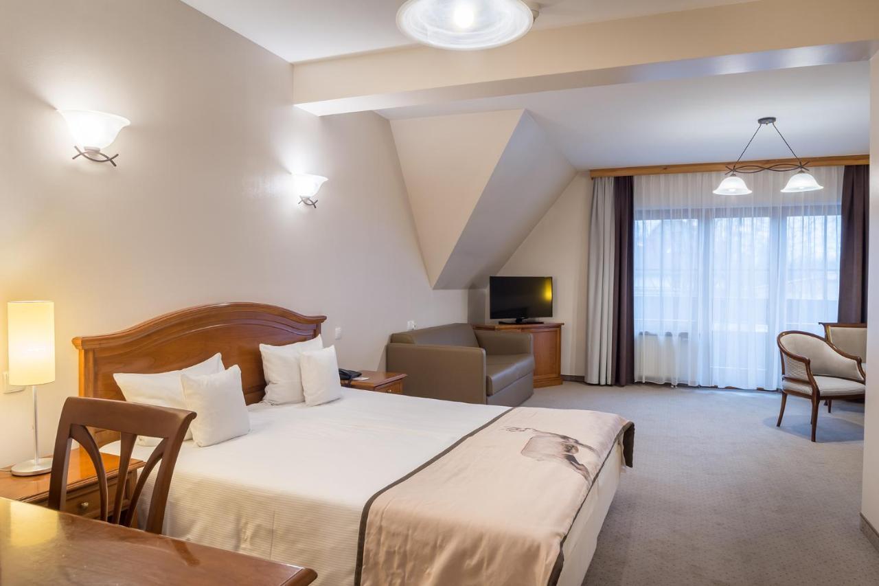 Hotel Nosalowy Dwor Zakopane Bagian luar foto